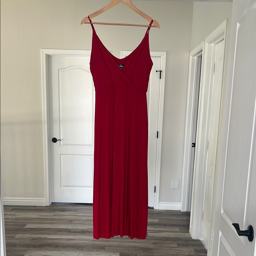 Elegant Red Maxi Dress